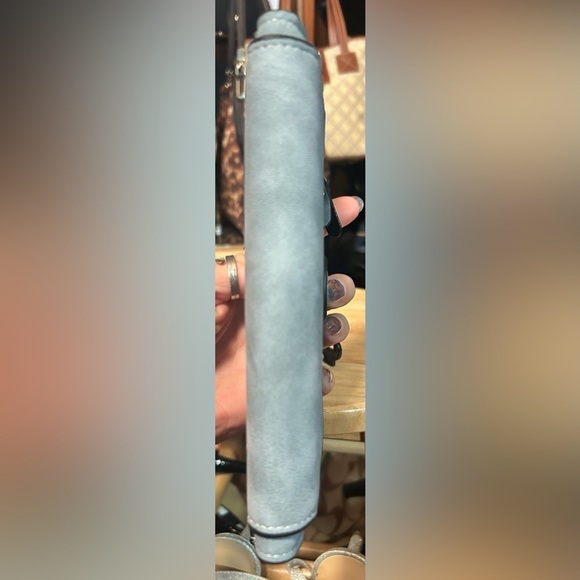 Baellerry Genuine Cowhide Suede Cornflower Blue Bifold Wallet NWOT! - Picture 6 of 10